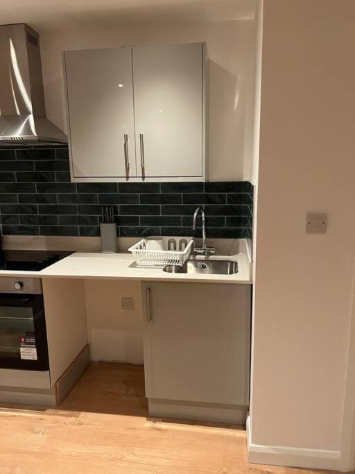 010- Lovely One Bedroom In Ealing F6 Екстер'єр фото